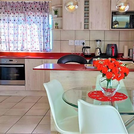 Arlogenix Villa Durbanville Bagian luar foto
