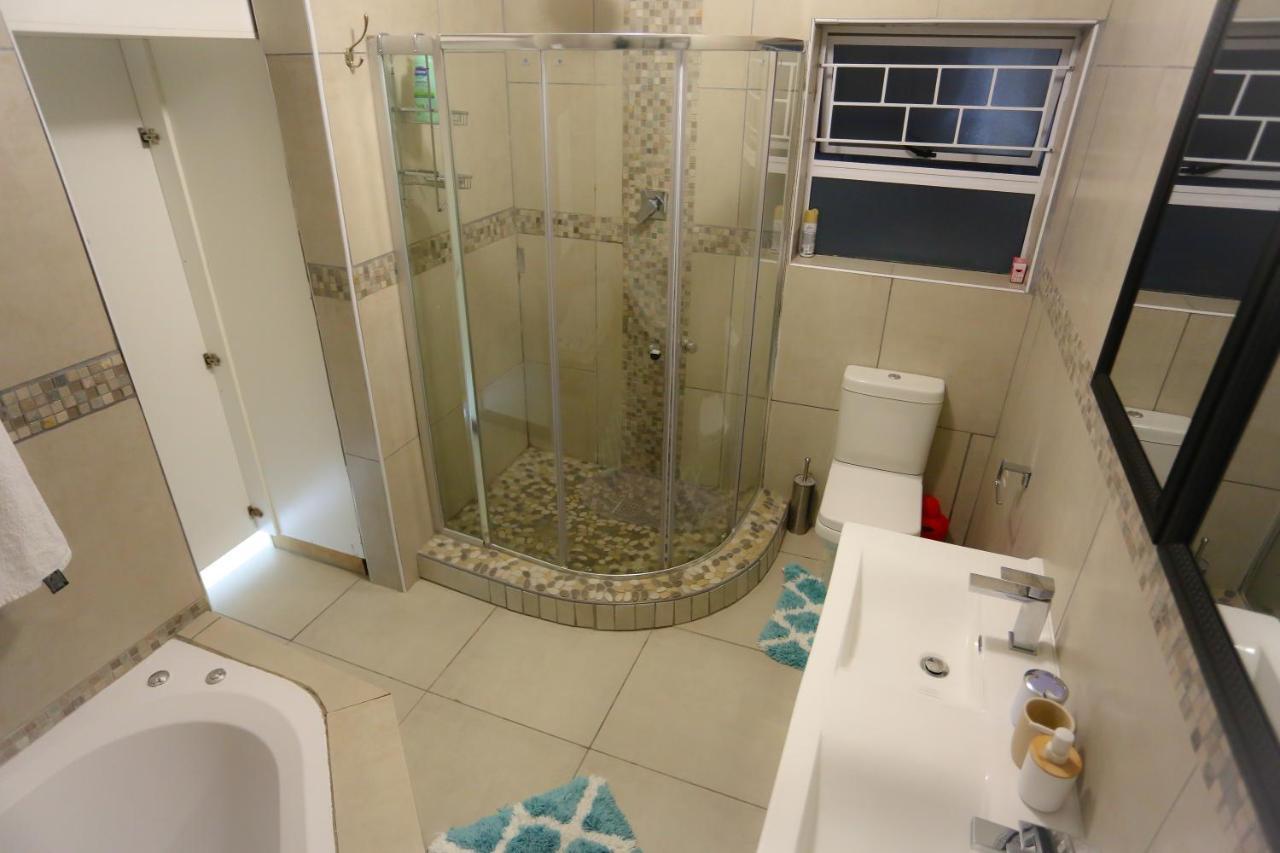Arlogenix Villa Durbanville Bagian luar foto