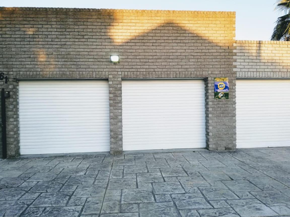 Arlogenix Villa Durbanville Bagian luar foto