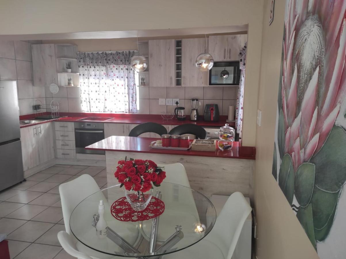 Arlogenix Villa Durbanville Bagian luar foto
