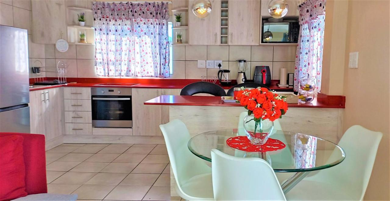 Arlogenix Villa Durbanville Bagian luar foto